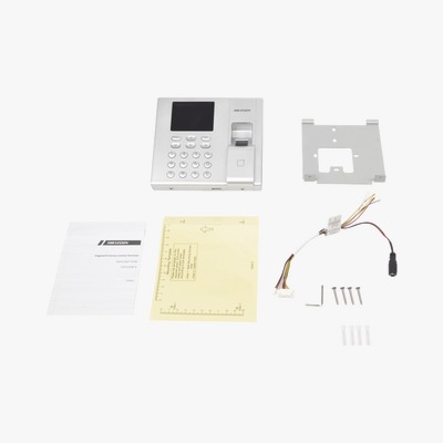 TERMINAL DE CONTROL DE ACCESO Y ASISTENCIA COMPATIBLE CON APP HIK-CONNECT (P2P) / LECTURA DE HUELLA Y DE TARJETAS EM / SOPORTA HASTA 1000 HUELLAS / RELEVADOR PARA CHAPA / SOFTWARE IVMS4200