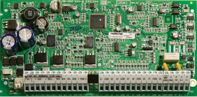 PANEL DE ALARMA DE 8 ZONAS EXPANDIBLE A 32 ZONAS DSC